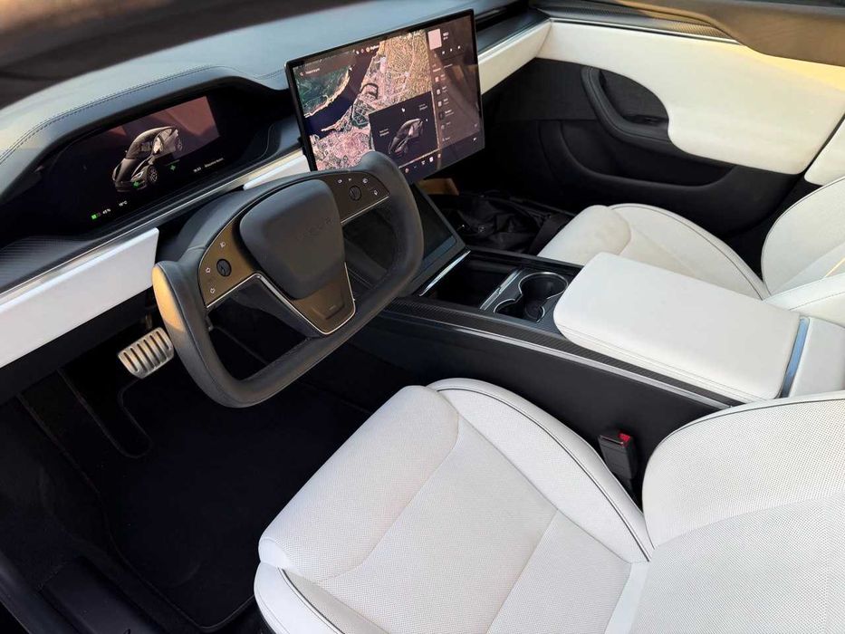 TESLA PLAID 2024 1033 к.с.