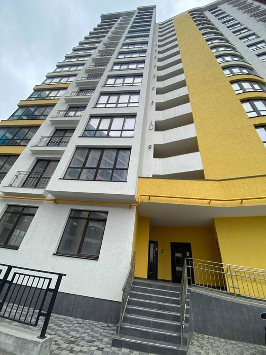 Продаж двокімнатної квартири під чистову обробку