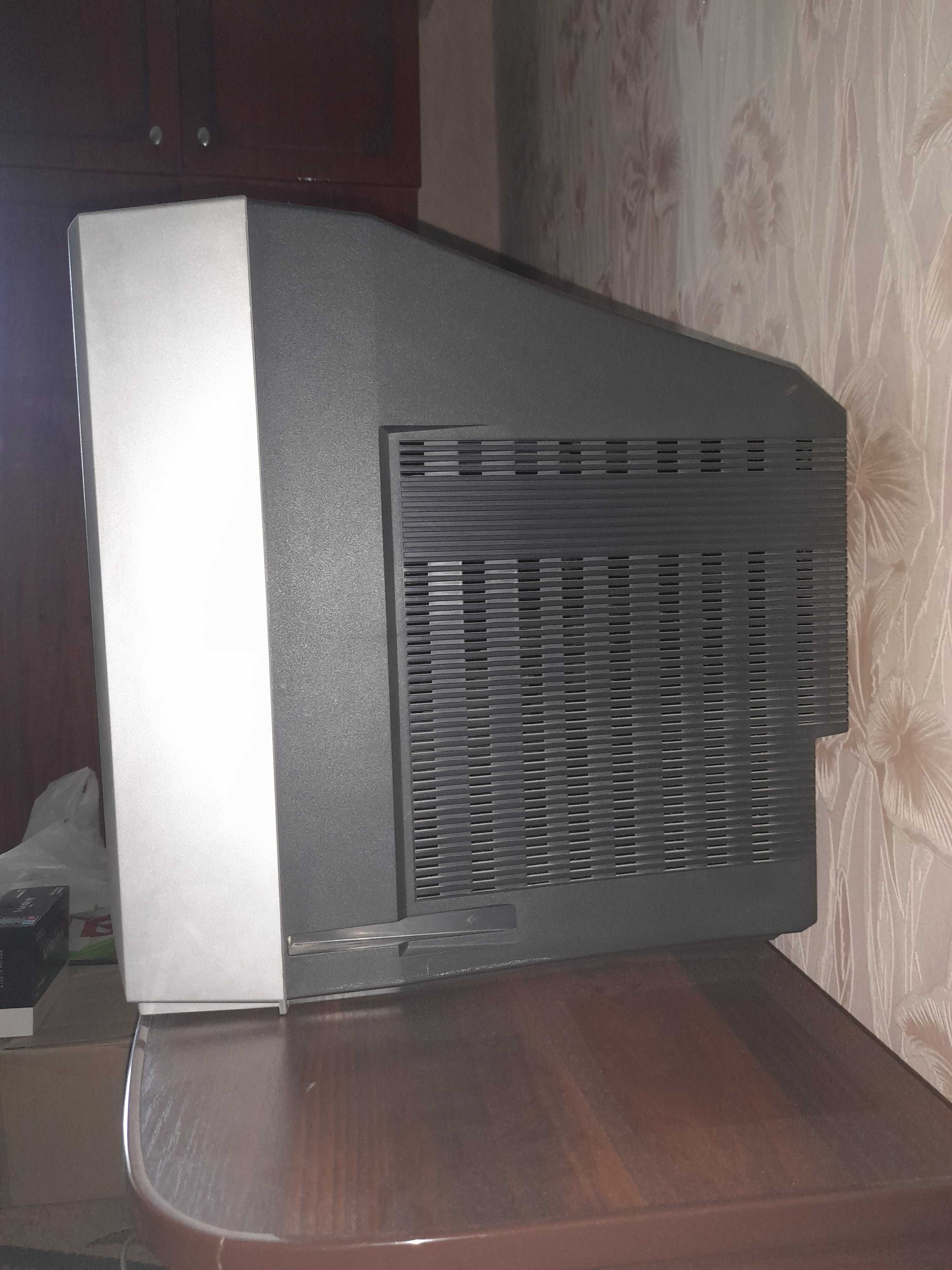 Продам телевизор TOSHIBA 21CSZ2R1U.