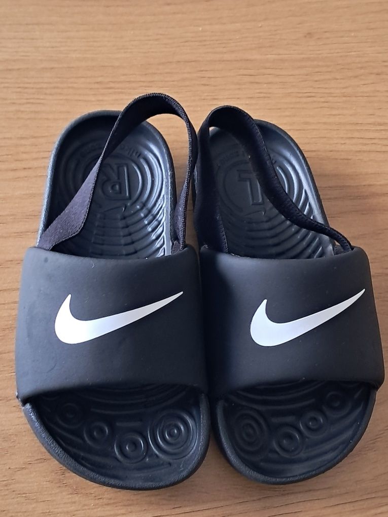 Chinelos Nike usados 1x tamanho