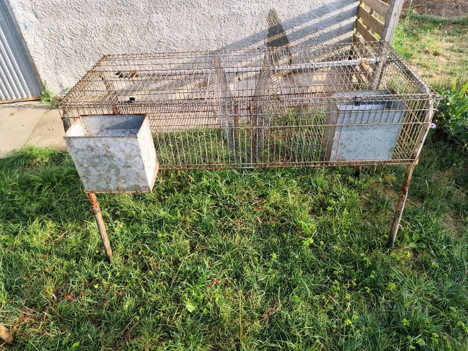 Vendo coelheiras usadas