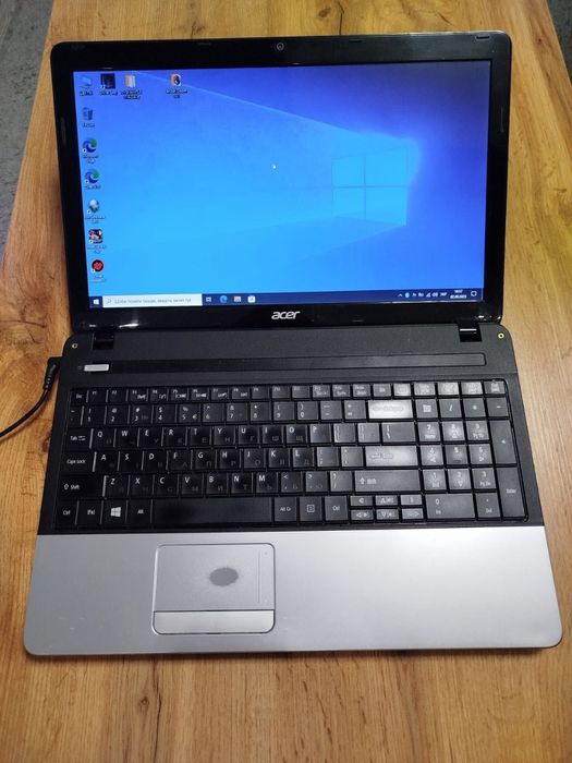 Ноутбук Acer E1-571