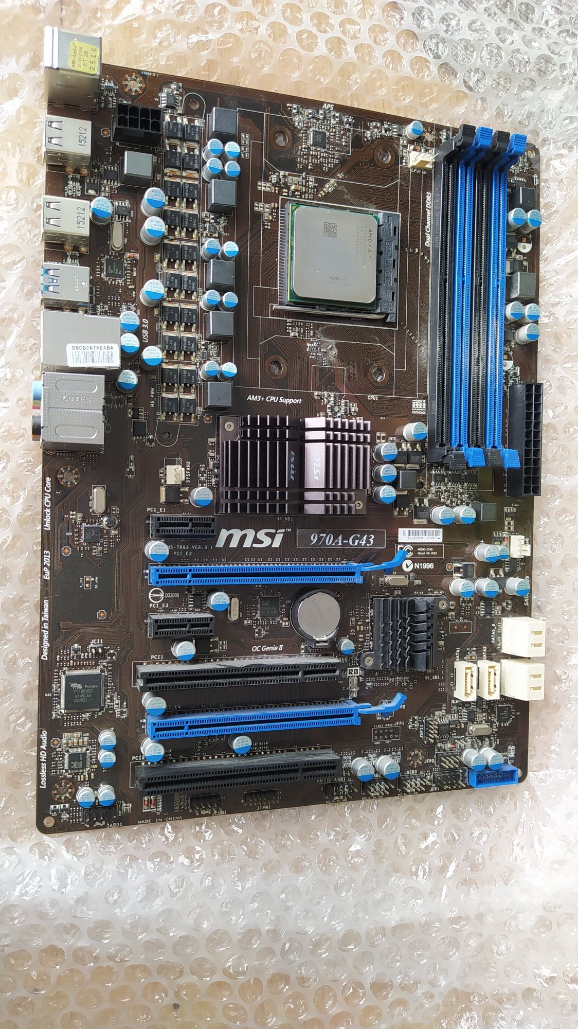 Płyta główna MSI 970A-G43 uszkodzona z procesorem AMD X6 FX-6300