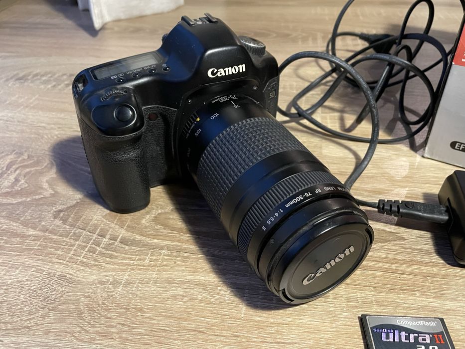 Canon EOS 5D Mark I + Lente Canon Zoom EF 75-300 f4-5.6