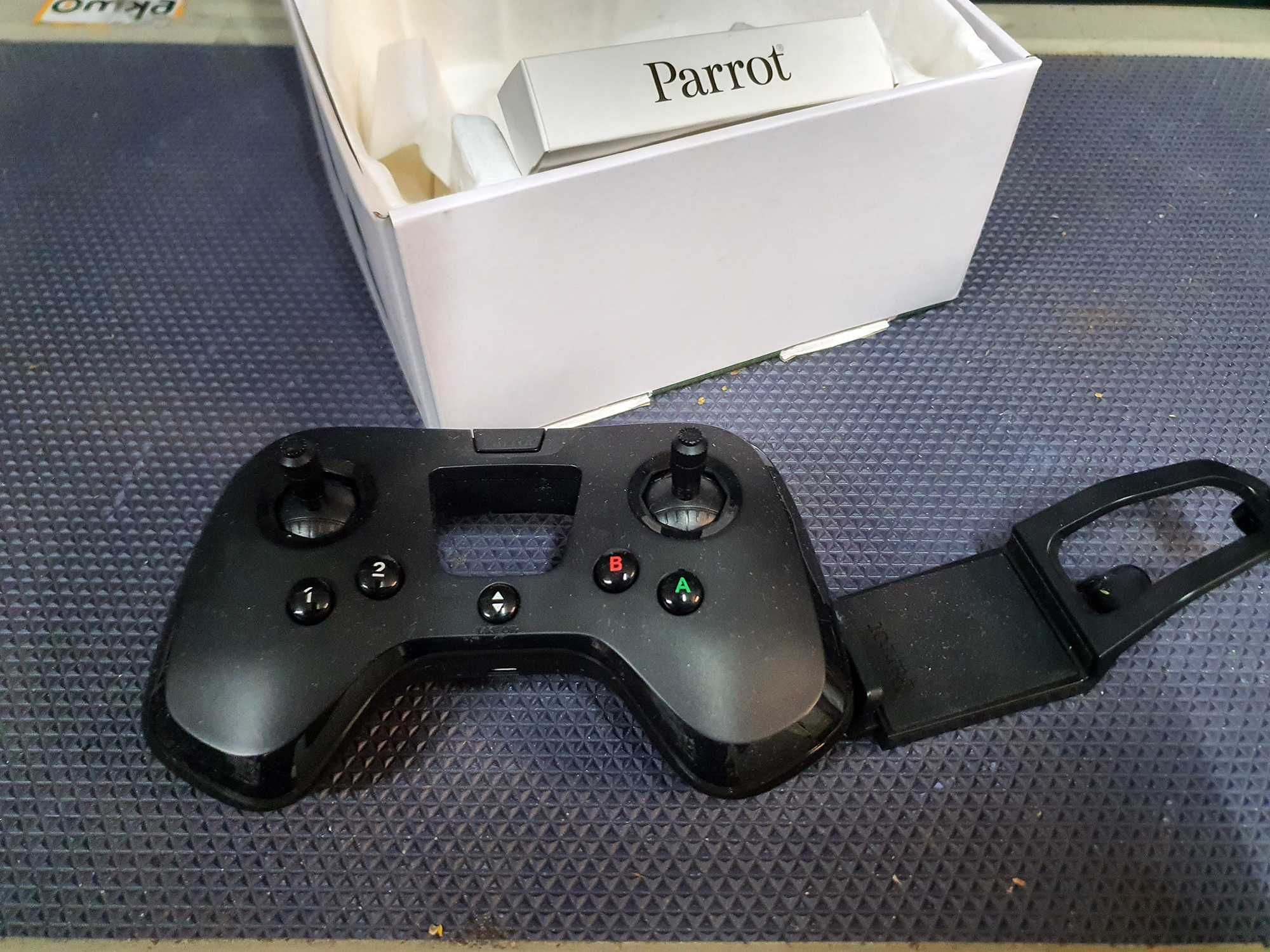 Comando Parrot Flypad na caixa