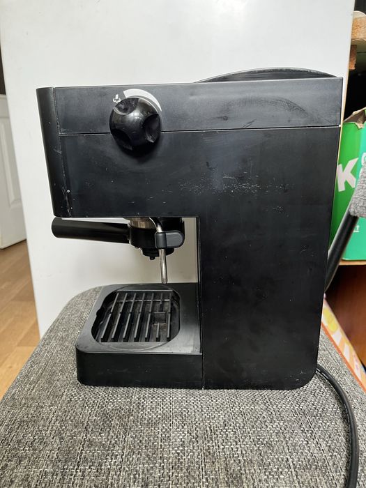 Рожкова кавоварка Philips Saeco