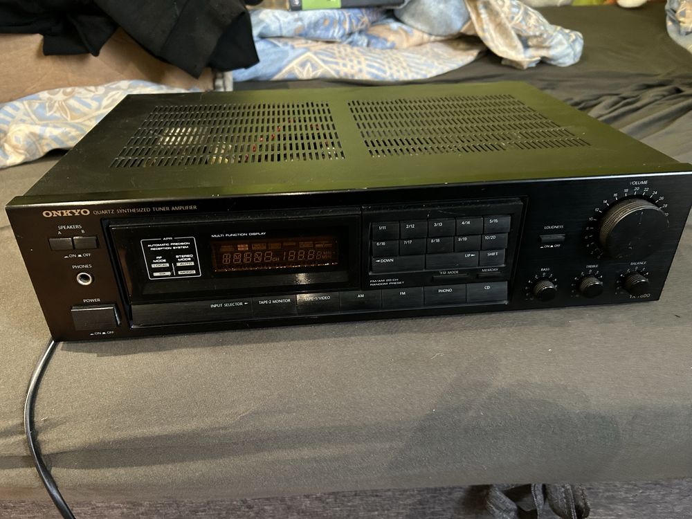 Sprzedam amplituner wzmacniacz onkyo tx-7600