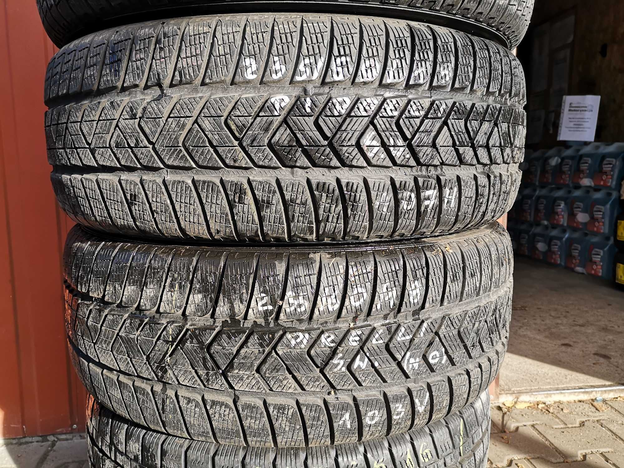 235/60 R18 103H - Pirelli Scorpion Winter (4 sztuki)