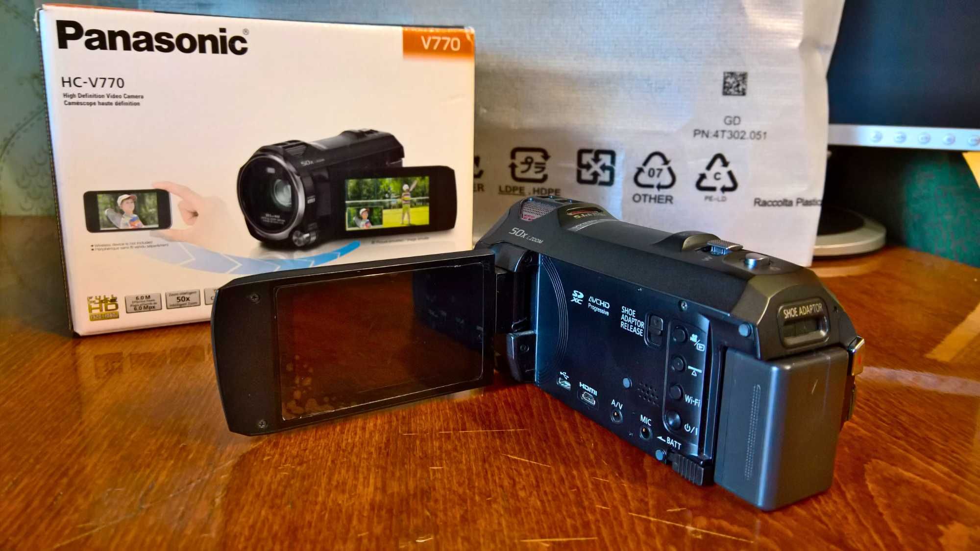 Відеокамера Panasonic HC-V770
