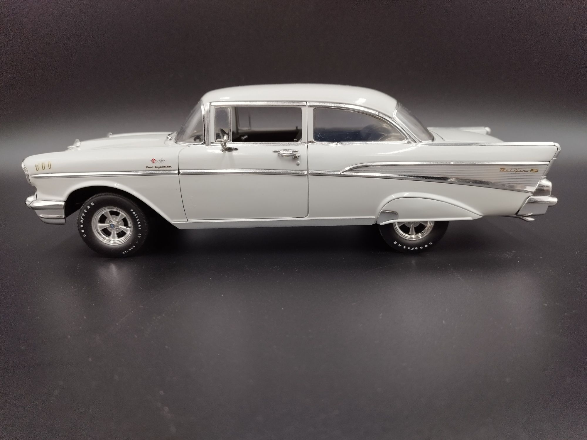 1957 Chevrolet BEL Air 1:18 Highway 61 modell