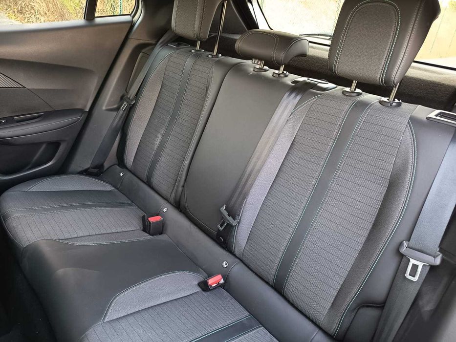 Peugeot E-2008 Allure