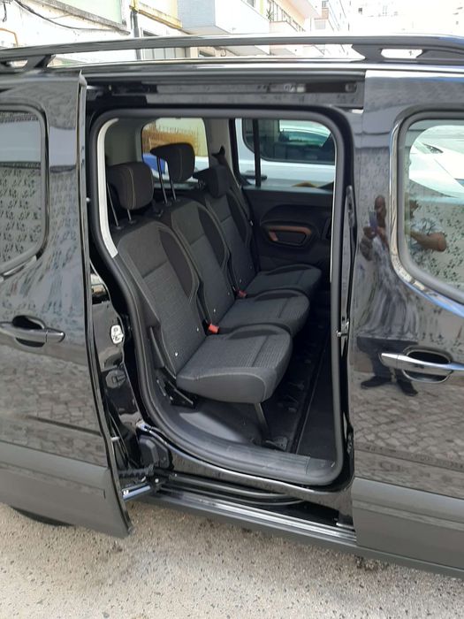 2023 E-Rifter 100% elétrico 7 lugares impecável