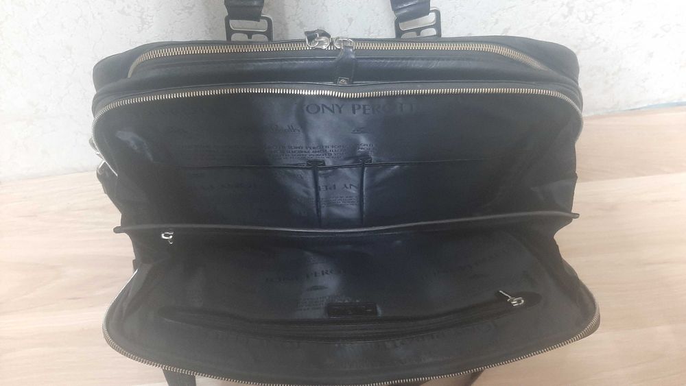 Чоловіча сумка-портфель з натуральної шкіри Tony Perotti Contatto