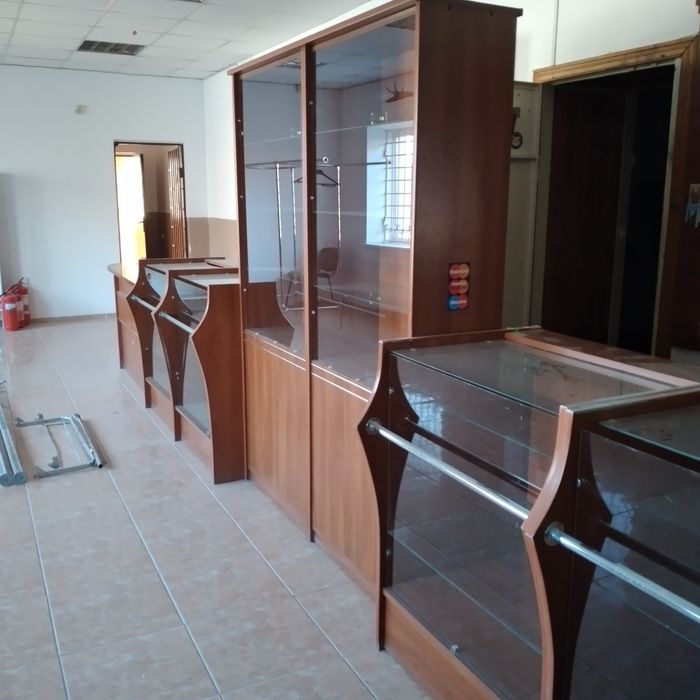 Офісні меблі вживані