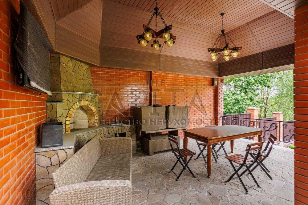 3-этажный Дом (500м2) 30 соток, с шикарным бассейном, Лесники