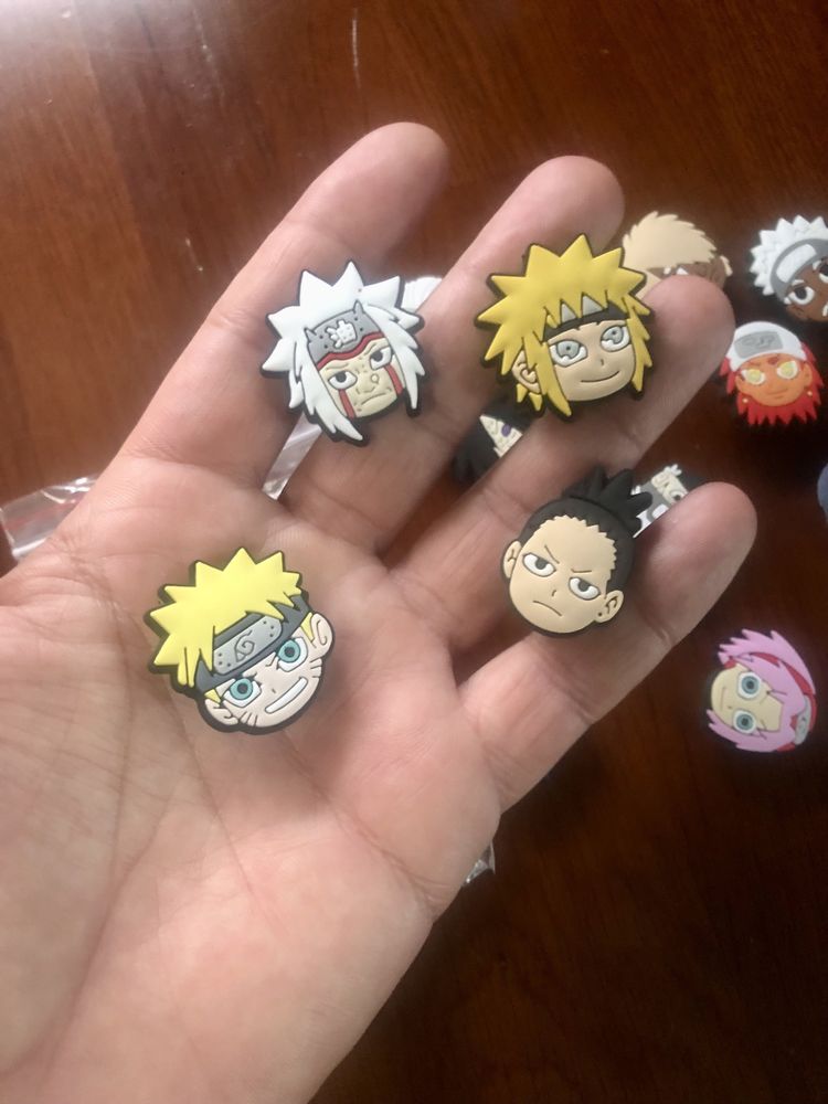 Naruto pins para crocs