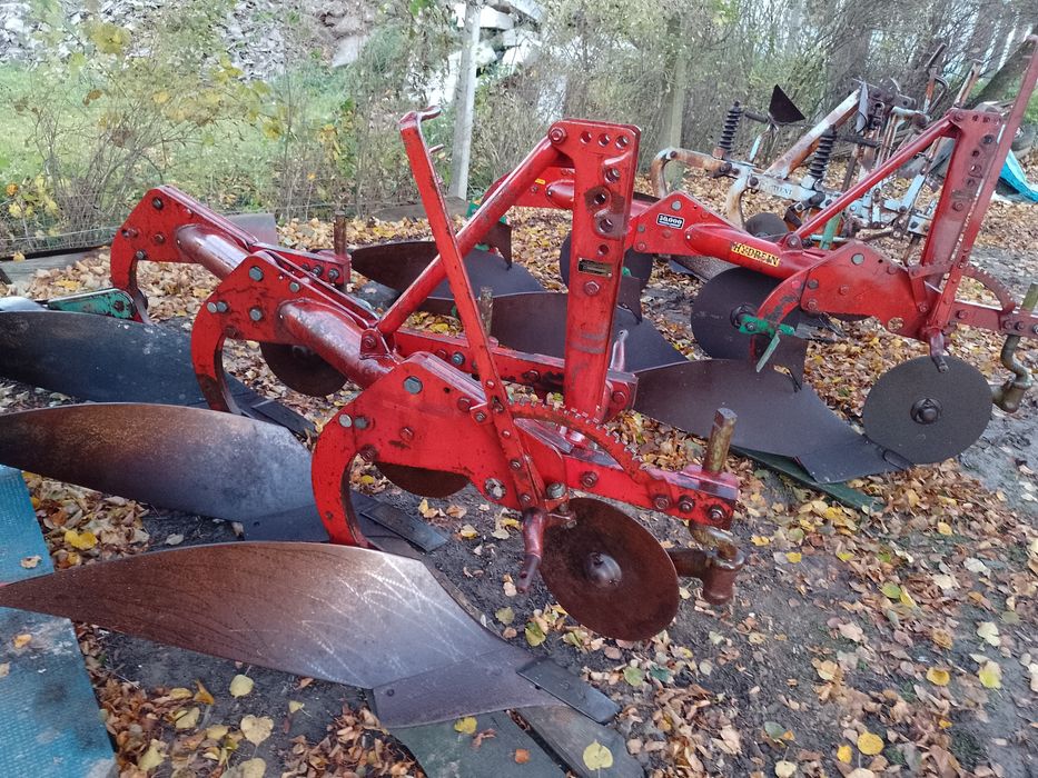Sprzedam pług kverneland