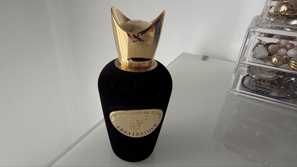 Perfume nicho Sospiro Erba Leather
