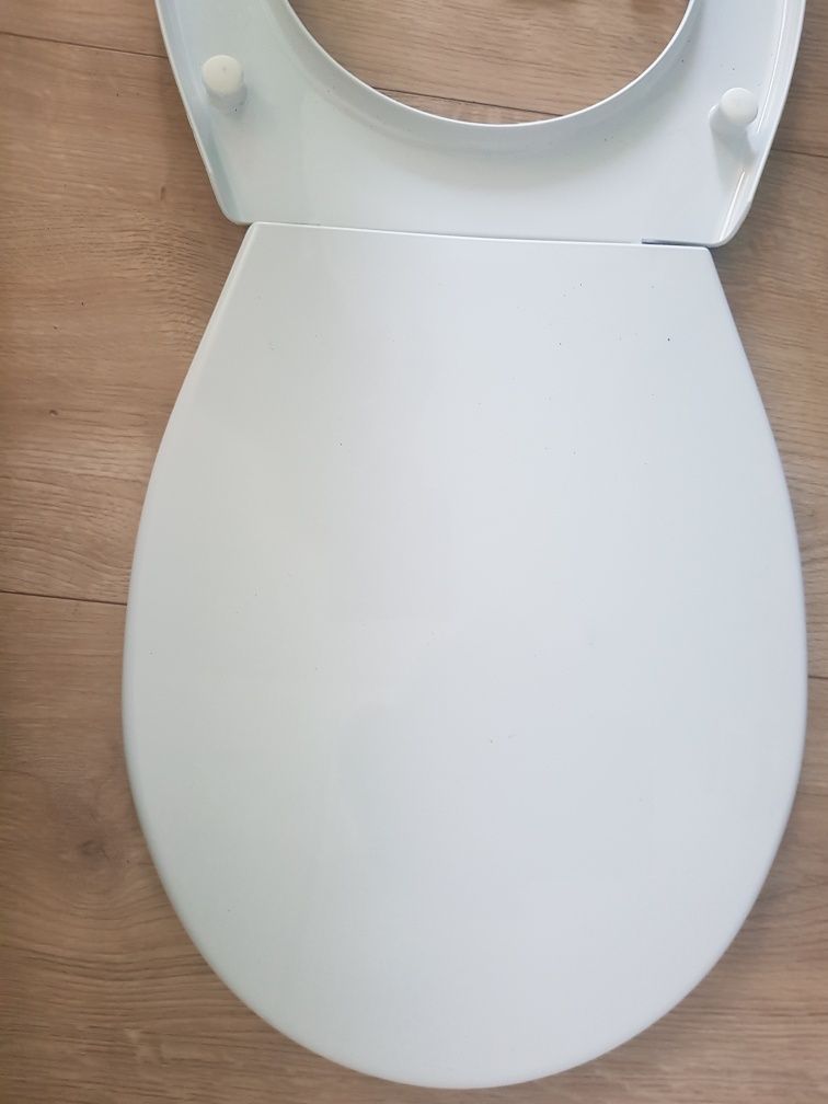 Plastikowa  deska sedesowa  WC