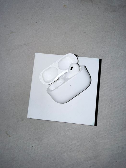 Air pods pro 2 gen 2