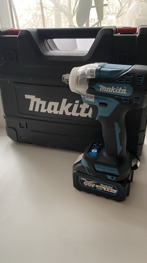 Аккумуляторный гайковерт Makita 36 V с набором инструментов Гайкокрут