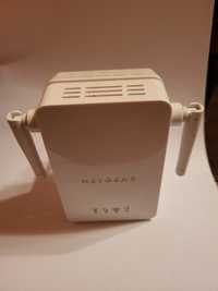 Przedłużacz zasięgu WiFi
NETGEAR WN3000RP