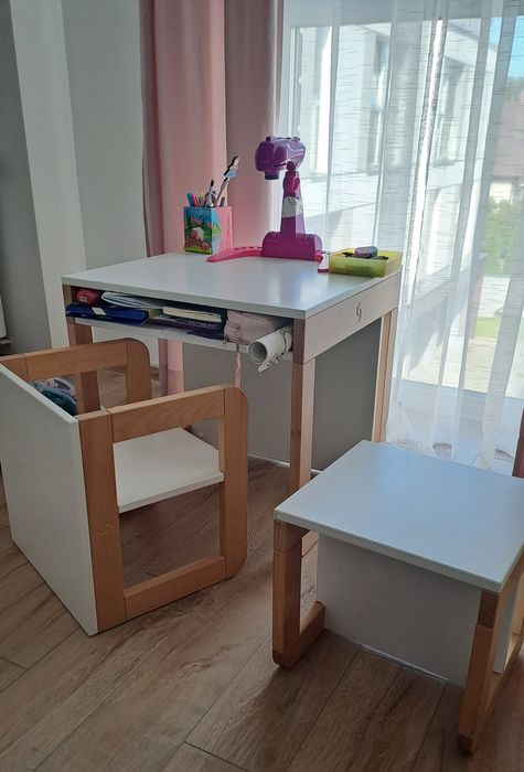 Stolik plus krzesełkq dla dziecka. Różne konfiguracje.