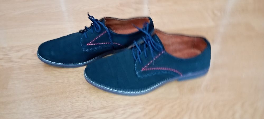 Buty chłopięce komunijne rozmiar 35