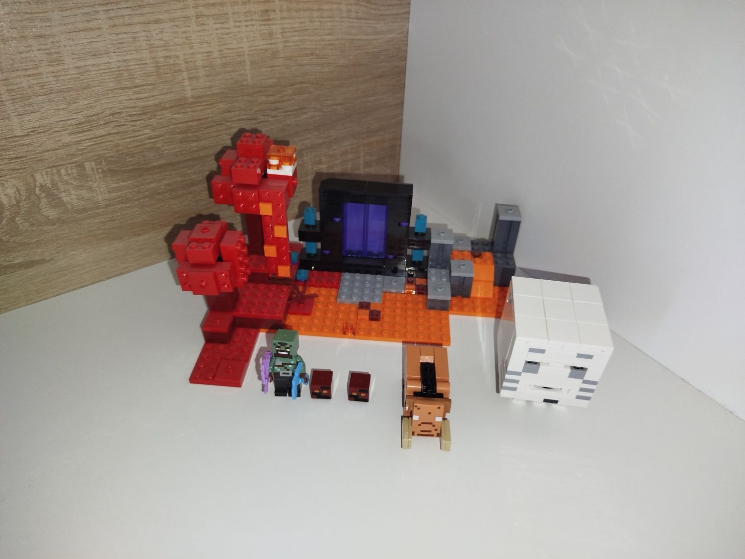 LEGO 21255 Zasadzka w portalu do Netheru