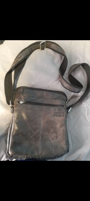 Bolsa para usar a tira colo