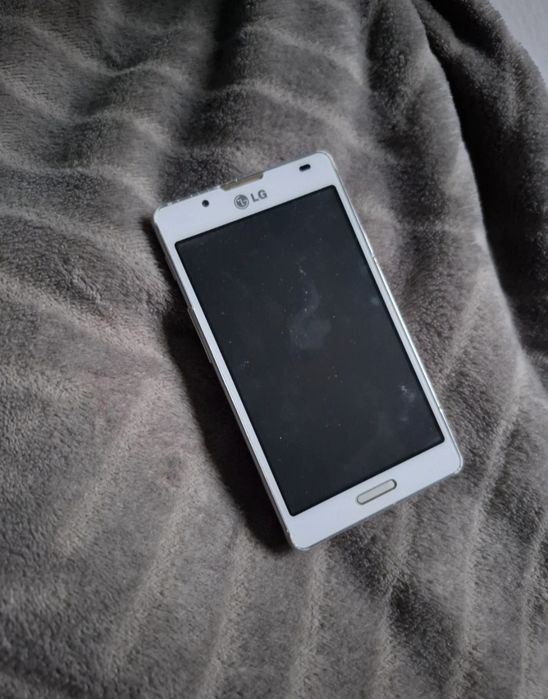 LG Optimus L7 (model LG-P710)