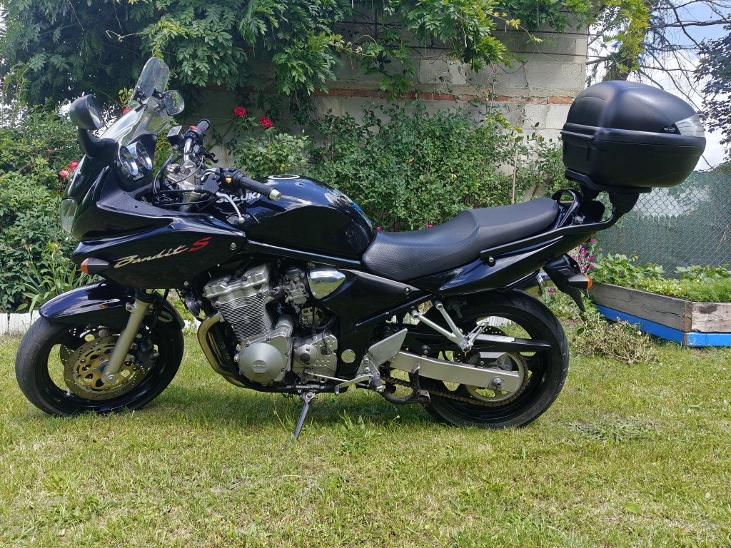 Suzuki GSF 600 S Bandit Grzane Manetki Deflektor Kufer