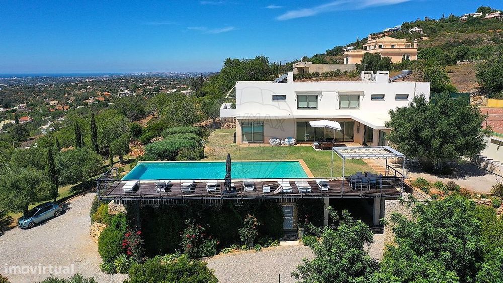 Moradia T4 para arrendamento