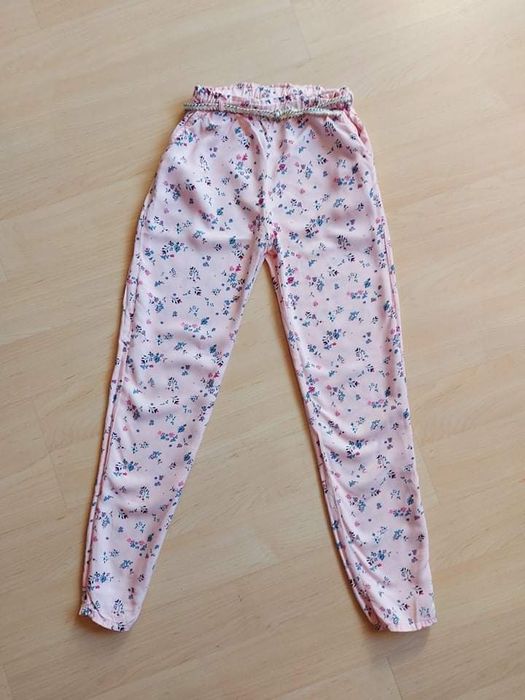 Spodnie dla dziewczynki różowe kwiatki r. 152, 11 lat, TAO