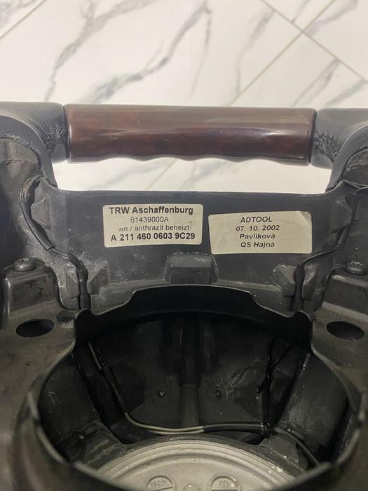 Деревяний руль кермо Мерседес w211