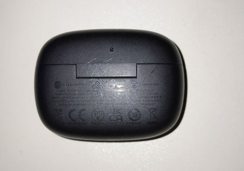 Чехол под наушники JBL