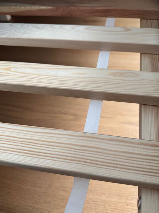 Quarto casal (cama+estrado+colchao+mesas cabeceira)