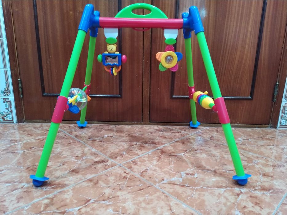 Brinquedo ginásio de atividades para bebé casa quarto apartamento.