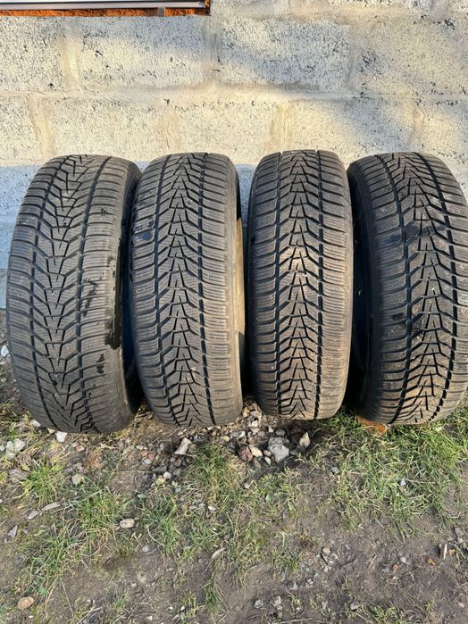 Зимові шини Hankook Winter I Cept Evo 3 X W330A (225/65R17 102H)