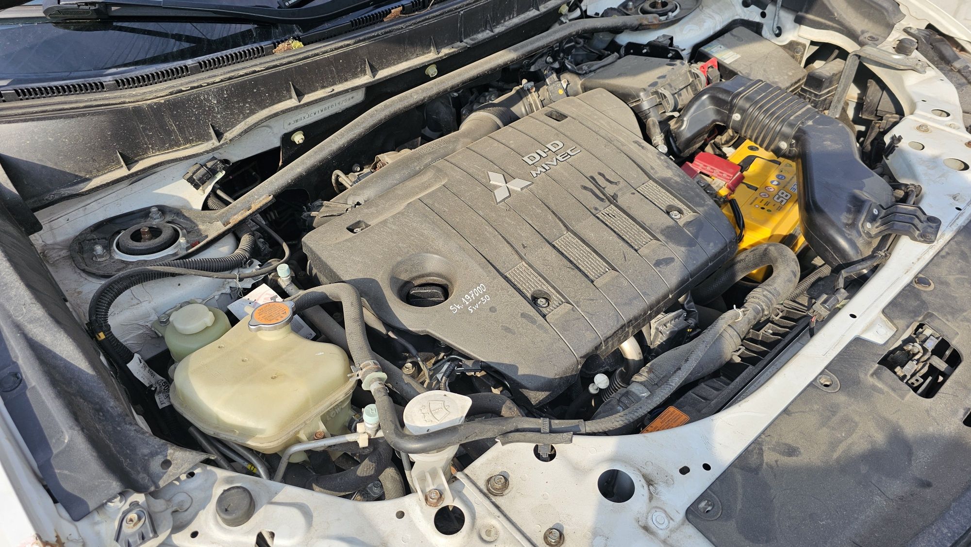 Разборка запчасти авторазборка mitsubishi outlander XL рестайлинг 4n14