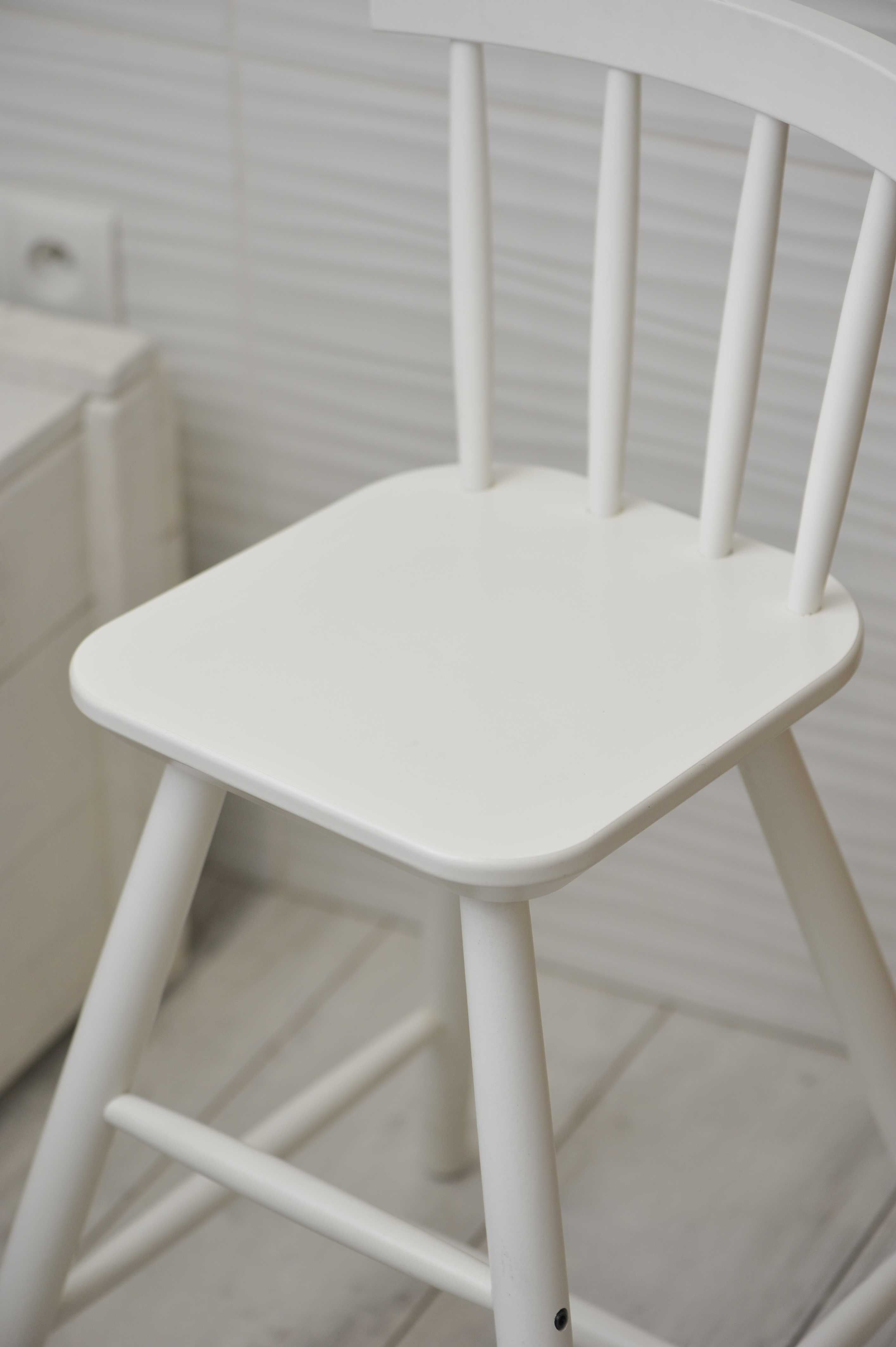 Krzesełko białe Agam Ikea