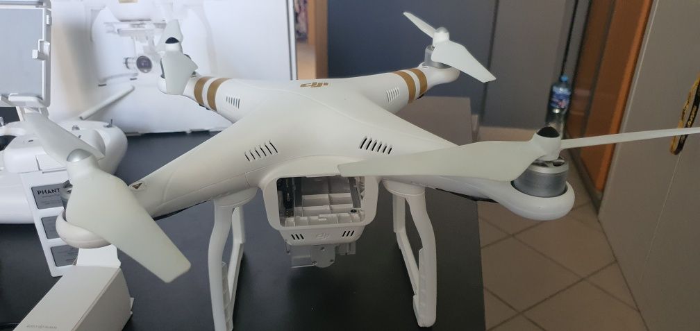 Sprzedam drona phantom 3 se