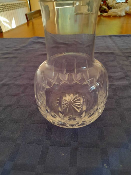 Taça decorativa em vidro