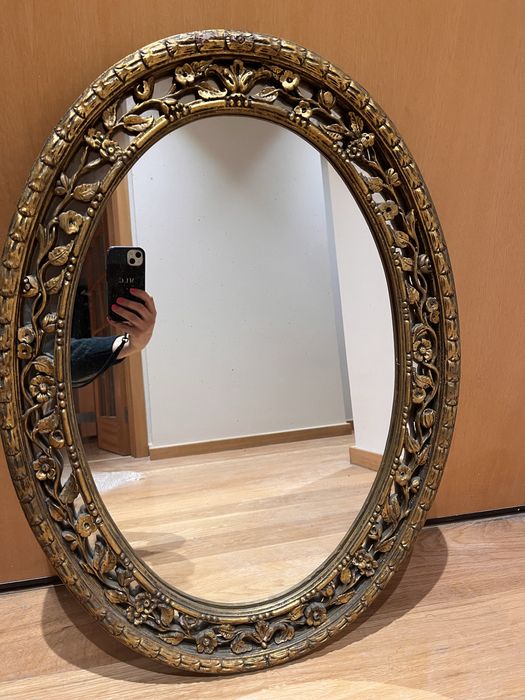 Espelho em talha dourada