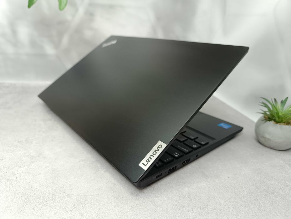 Ноутбук Lenovo ThinkPad E15 Gen 2/i5-11135G7/8/256/15.6"/Full HD IPS