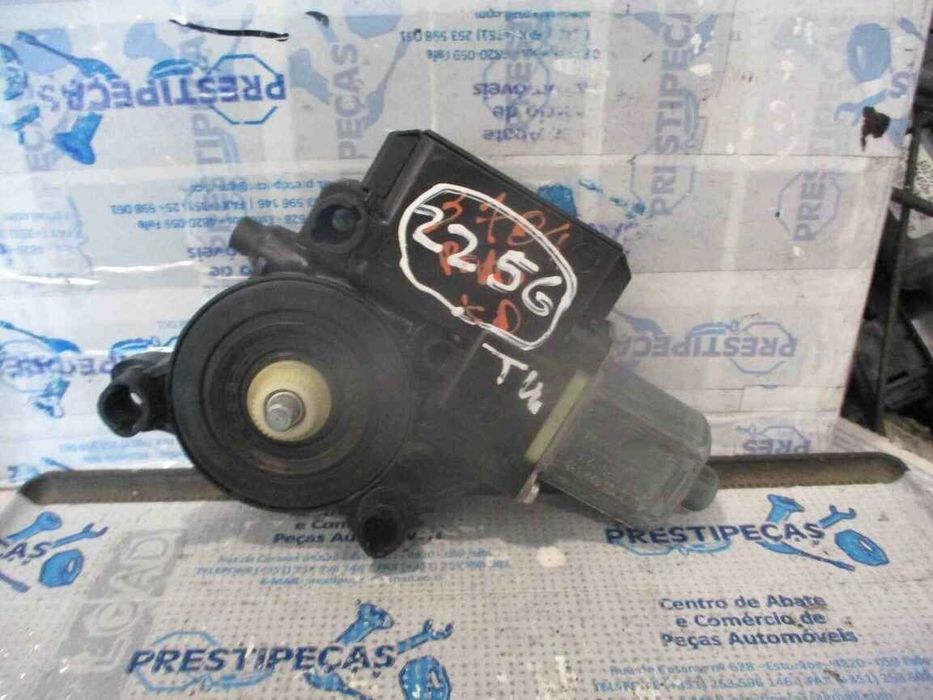 Motor Elevador Vidro 6R0959812G VW POLO 5 6R FASE 1 2012 1.6TDI 90CV 5P CINZA ESCURO TD