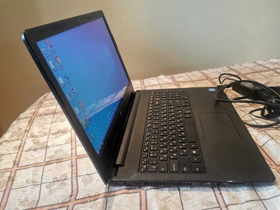 Ноутбук Dell Inspirion 3552
