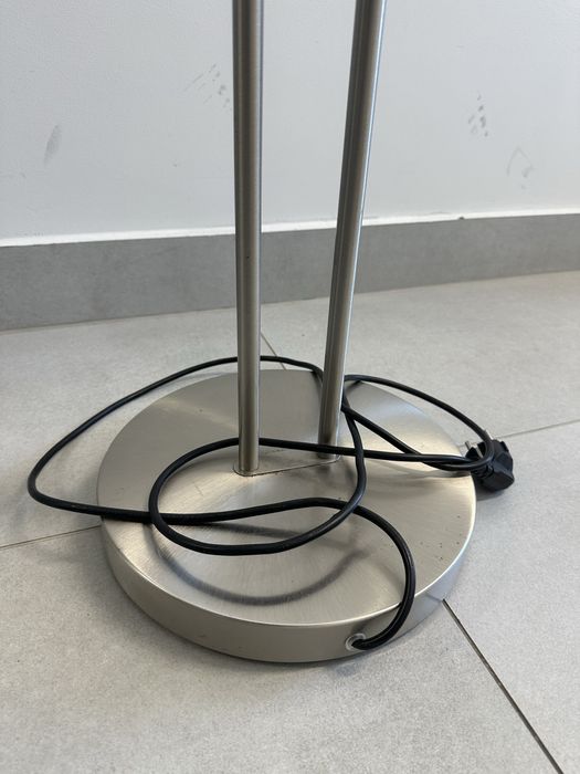 Lampa stojąca podłogowa – srebrna, z dodatkową lampką do czytania
