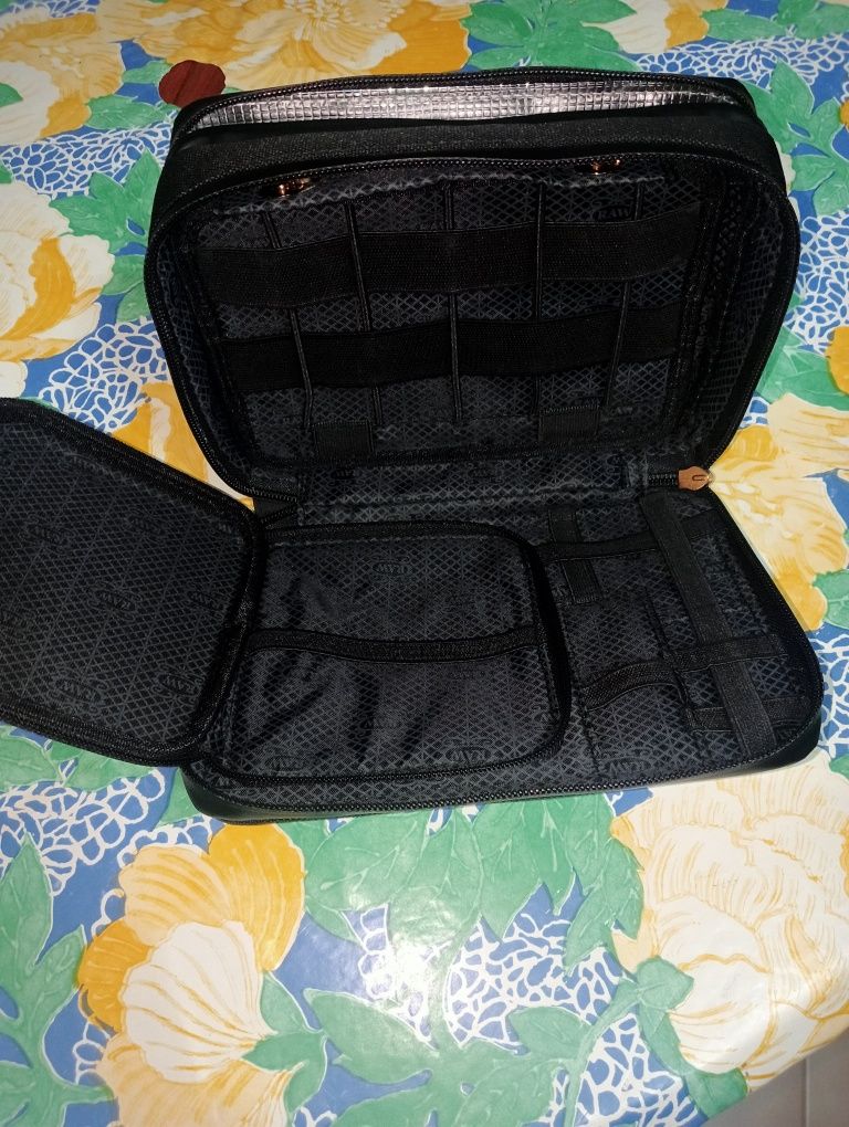 Mala RAW traveler
