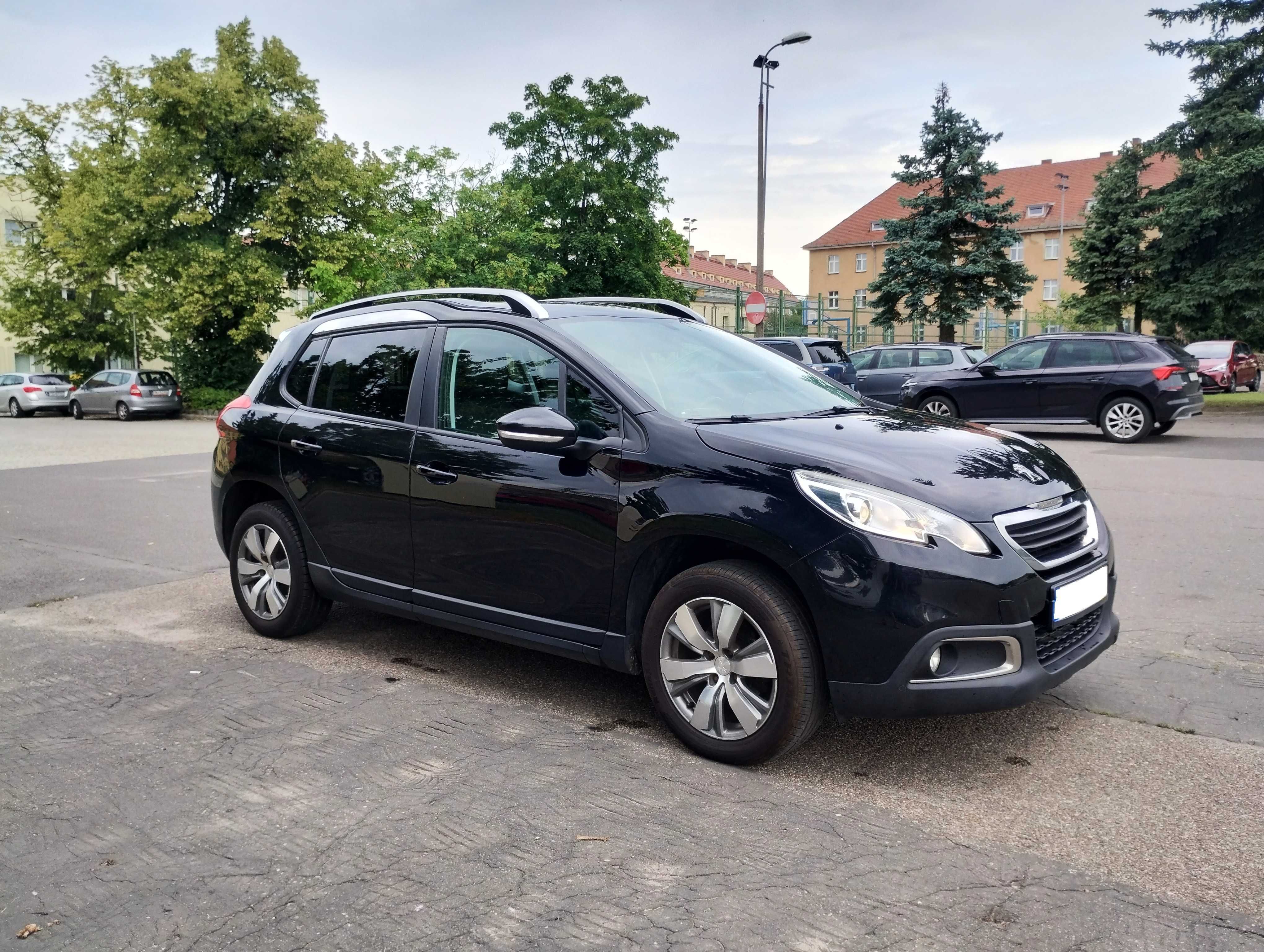 Peugeot 2008 Crossover 1,2 benzyna zadbany nawigacja